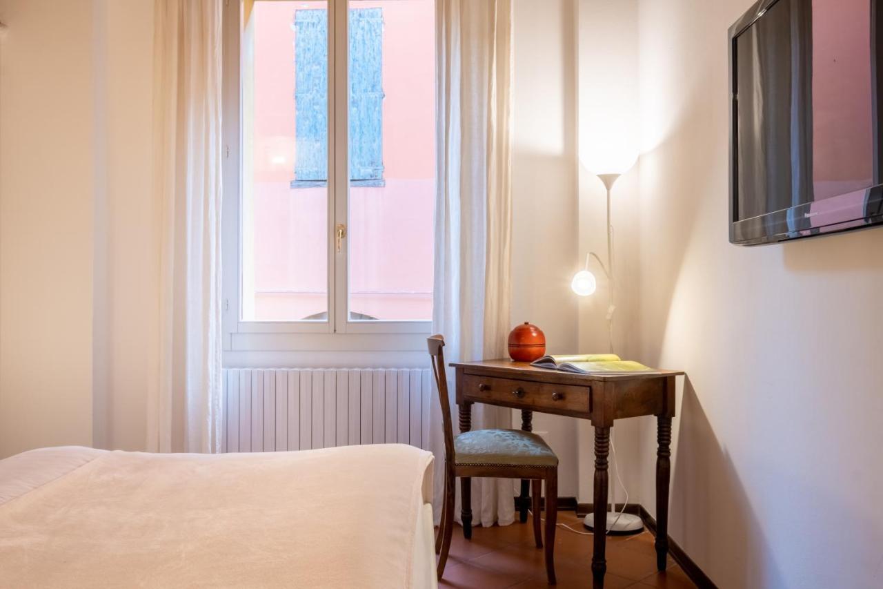 Lo Scrigno Delle 2 Torri! Nel Cuore Del Centro, Vicino A Via Rizzoli Bolonia Exterior foto